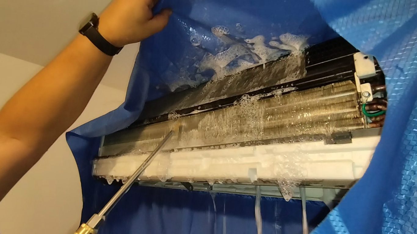 Entretien split climatisation.